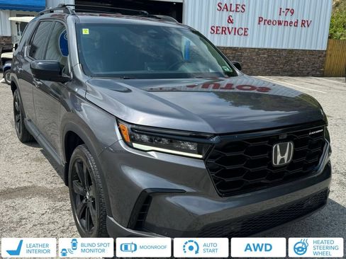 Used 2025 Honda Pilot Black Edition image 1