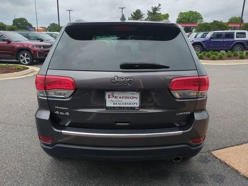 Used 2017 Jeep Grand Cherokee Limited AWD/4WD image 5