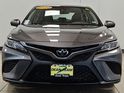 Used 2020 Toyota Camry SE image 6