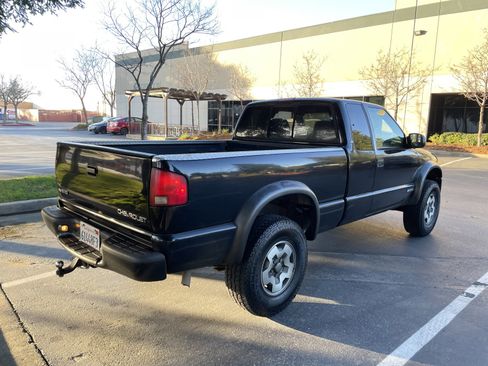 Used 2003 Chevrolet S10 Pickup LS w/ LS Preferred Equipment Group image 7