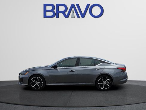 Used 2024 Nissan Altima 2.5 SR image 6