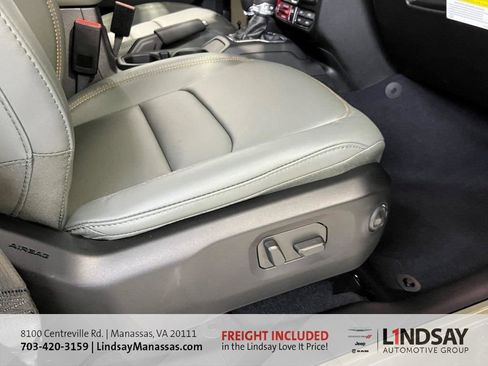 New 2026 Jeep Gladiator Mojave image 11