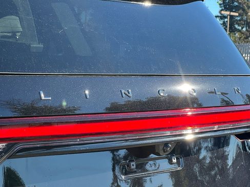 New 2026 Lincoln Aviator Reserve image 7