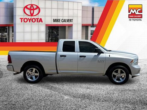 Used 2017 RAM 1500 Express RWD image 6