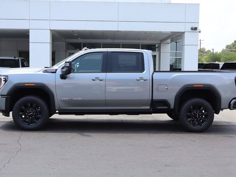 New 2026 GMC Sierra 2500 AT4 w/ AT4 Premium Plus Package AWD/4WD image 5