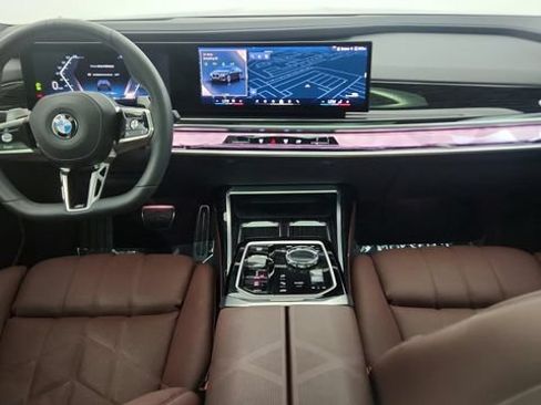 Used 2026 BMW 740i w/ Premium Package RWD image 68