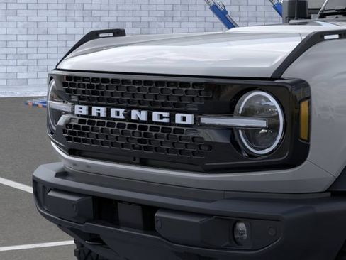 New 2026 Ford Bronco Outer Banks w/ Sasquatch Package AWD/4WD image 19