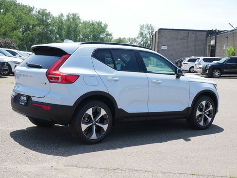 New 2026 Volvo XC40 B5 Plus w/ Protection Package Premier image 3