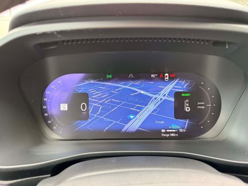 Certified 2023 Volvo C40 P8 Recharge Ultimate image 18