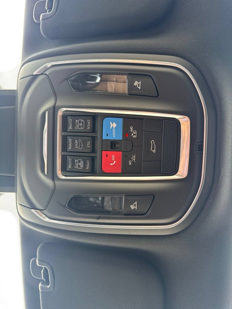 New 2026 Jeep Cherokee Overland AWD/4WD image 20