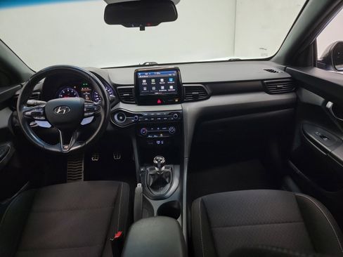 Used 2020 Hyundai Veloster N w/ Performance Package image 15