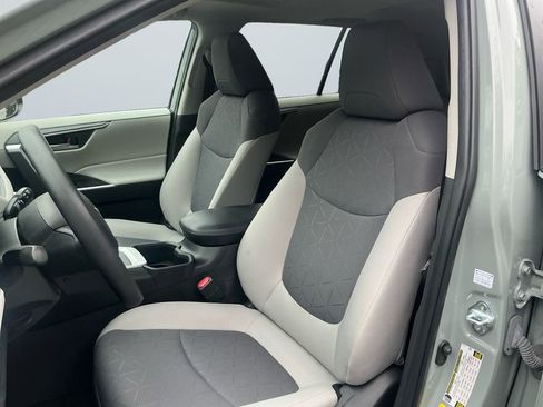 Certified 2023 Toyota RAV4 XLE w/ Convenience Package image 11