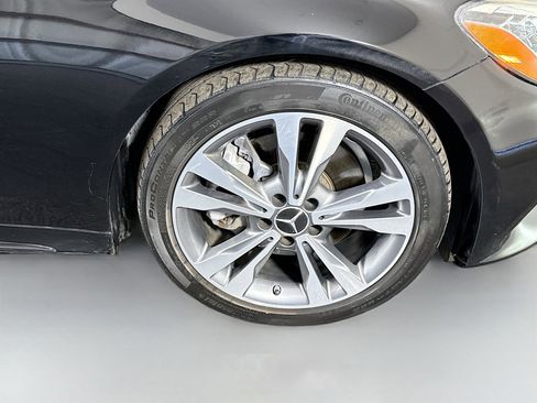 Used 2021 Mercedes-Benz C 300 Sedan image 32