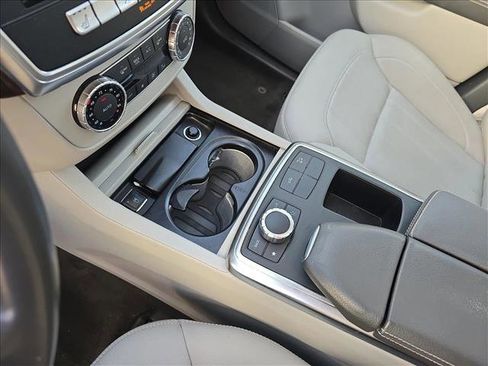 Used 2015 Mercedes-Benz GL 450 4MATIC image 25