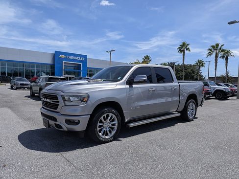 Used 2024 RAM 1500 Laramie AWD/4WD image 7