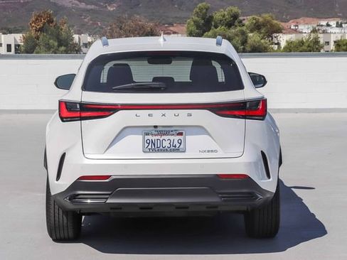 Used 2025 Lexus NX 250 FWD w/ Premium Package image 5