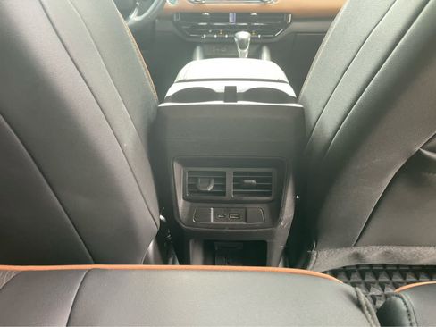 Used 2025 GMC Canyon AT4 w/ Nightfall Edition AWD/4WD image 24
