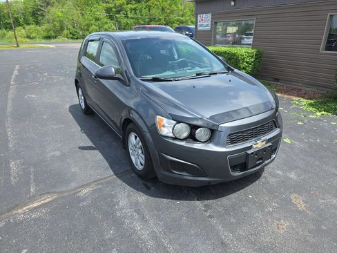 Used 2013 Chevrolet Sonic LT FWD image 4
