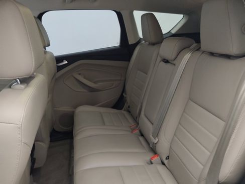 Used 2016 Ford Escape SE w/ SE Leather Comfort Package FWD image 18
