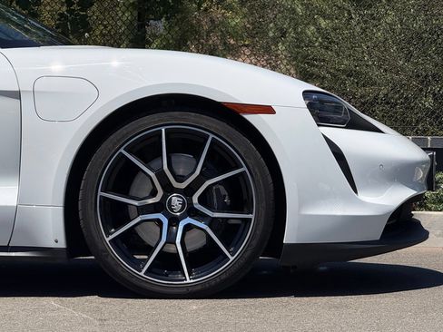 Certified 2023 Porsche Taycan RWD image 12
