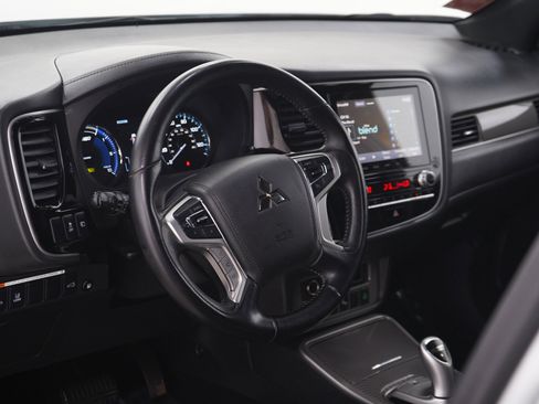 Used 2022 Mitsubishi Outlander SEL AWD/4WD image 23