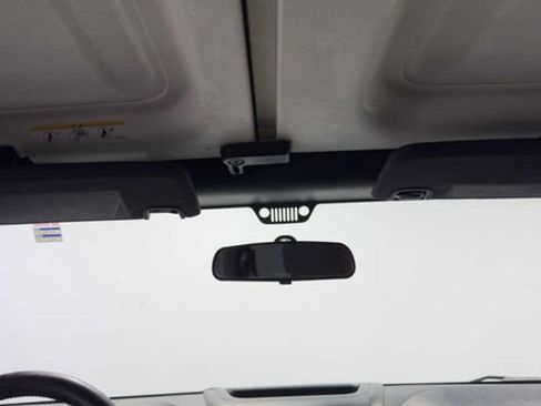 Used 2018 Jeep Wrangler Sport AWD/4WD image 20