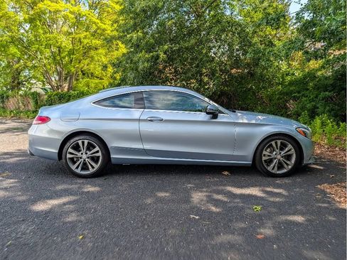Used 2017 Mercedes-Benz C 300 4MATIC Coupe image 4