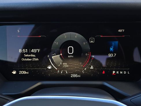 Used 2024 GMC Acadia Elevation w/ LPO, Floor Liner Package image 23