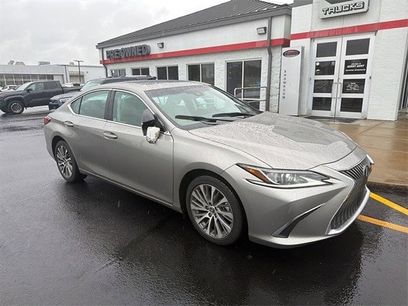 Certified 2021 Lexus ES 250 w/ Premium Package