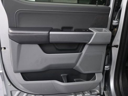 Used 2025 Ford F150 XLT w/ Equipment Group 301A Standard image 19