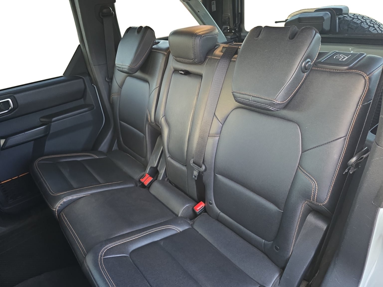 Used 2024 Ford Bronco Badlands AWD/4WD image 23