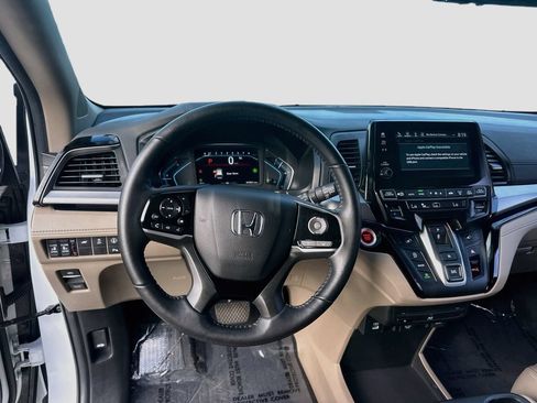 Used 2021 Honda Odyssey Touring image 9