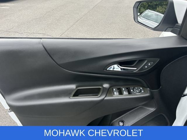 Used 2023 Chevrolet Equinox LT AWD/4WD image 21