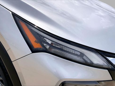 Used 2024 Nissan Rogue S AWD/4WD image 24
