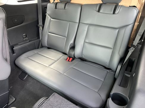 New 2026 Ford Explorer Active w/ Active Comfort Package RWD image 17