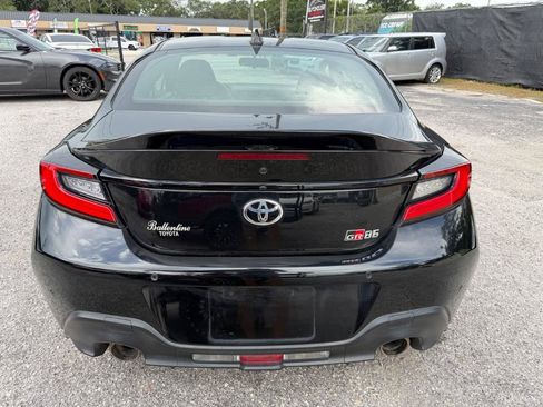 Used 2022 Toyota GR86 Premium RWD image 6