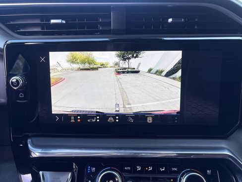 Used 2024 GMC Sierra 2500 Denali Ultimate AWD/4WD image 29