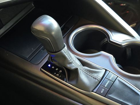 Certified 2024 Toyota Camry SE FWD image 20
