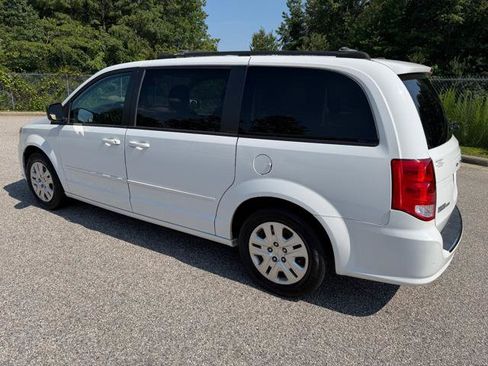 Used 2017 Dodge Grand Caravan SE w/ Power Window Group FWD image 6