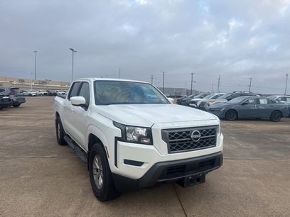 Used 2024 Nissan Frontier SV w/ Technology Package