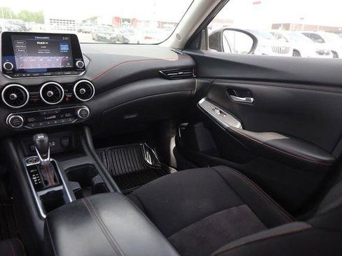 Used 2025 Nissan Sentra SR w/ Midnight Edition FWD image 25