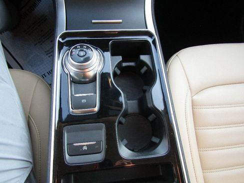 Used 2020 Ford Edge SEL w/ Convenience Package image 15