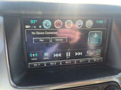 Used 2018 Chevrolet Suburban LT image 9