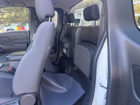 Used 2025 Nissan Frontier S image 14