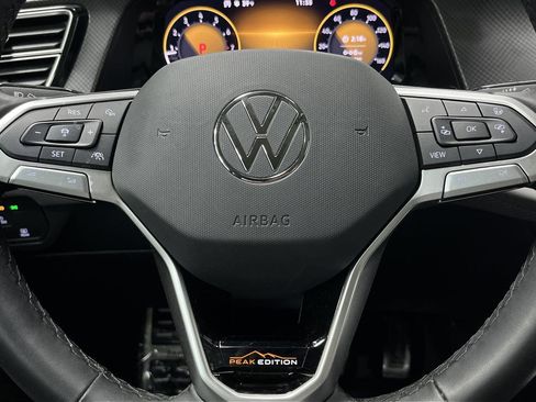 Used 2024 Volkswagen Atlas Peak Edition SEL image 17