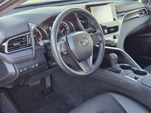 Used 2023 Toyota Camry XSE w/ Navigation Package image 10