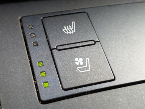 Used 2015 Lexus IS 250 w/ Navigation System Package image 22