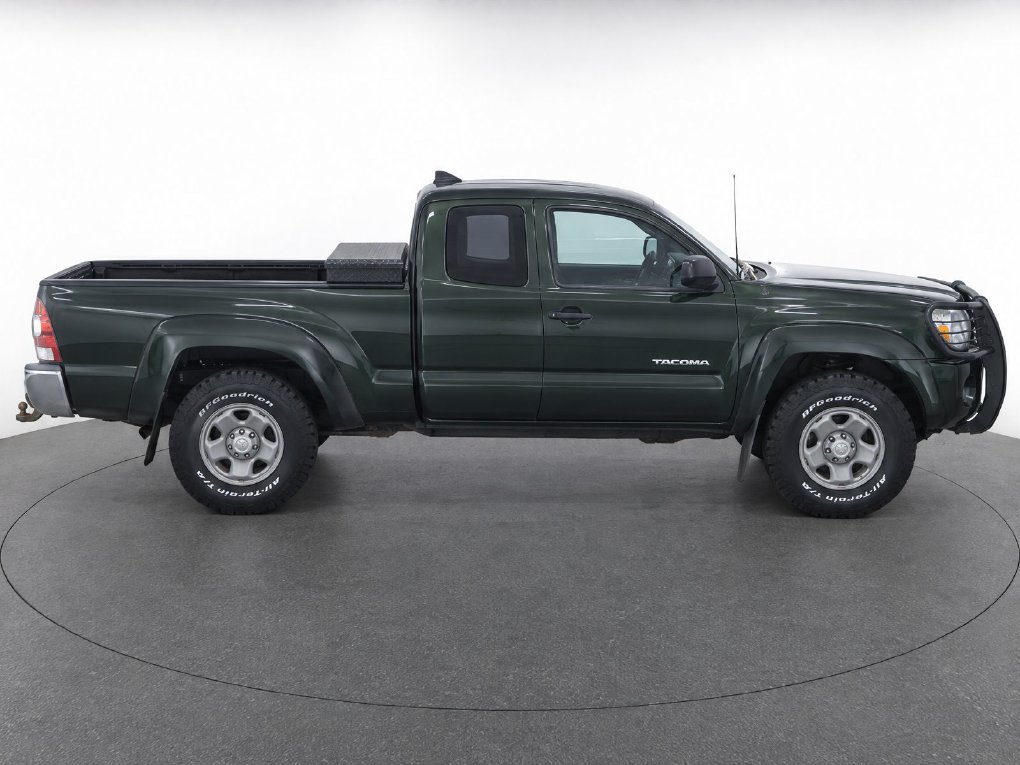 Used 2014 Toyota Tacoma 4x4 Access Cab V6 w/ SR5 Package image 11