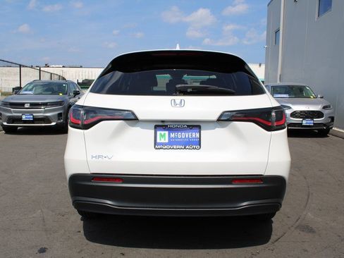 New 2026 Honda HR-V LX image 13