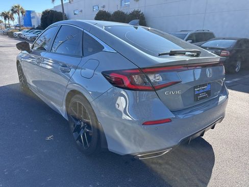Certified 2024 Honda Civic Sport Touring image 5